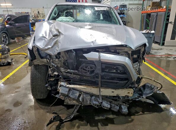 5TFSX5EN4GX045773 2016 TOYOTA TACOMA Silver Вид спереду