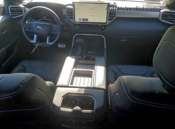 5TFWA5DB3TX346782 2026 TOYOTA LIMITED Silver Vista del salpicadero