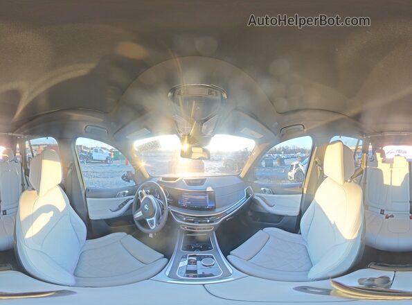 5UX13EU04R9V57665 2024 BMW X5 Gray Widok wnętrza 360 stopni