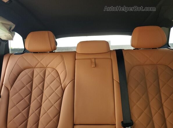 5UX13EU04R9W15502 2024 BMW X5 White Вид задніх сидінь