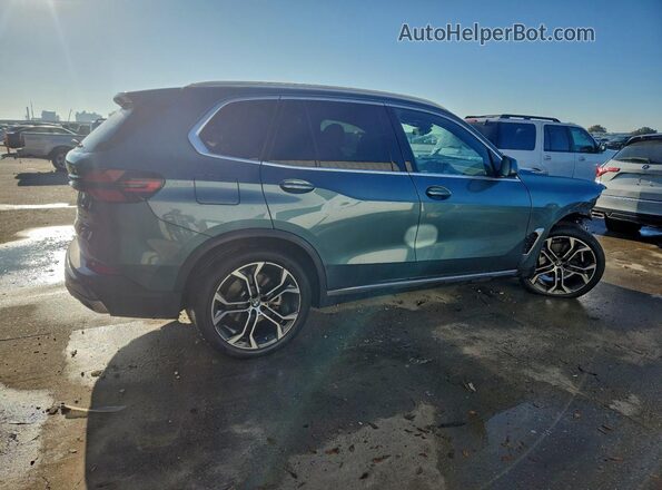 5UX13EU05S9Y43918 2025 BMW X5 Turquoise Rear right