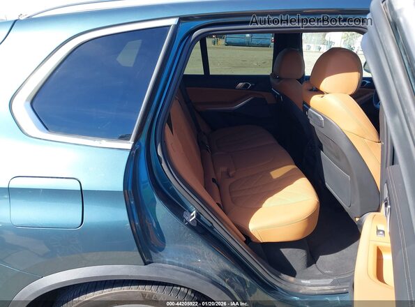 5UX13EU06R9S86382 2024 BMW X5 Green Вид наклейки з VIN-кодом