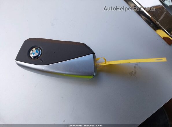 5UX13EU06R9S86382 2024 BMW X5 Green Вид панелі приладів