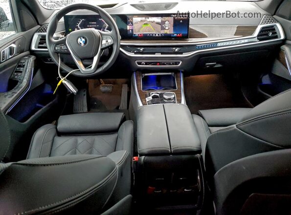 5UX13EU07R9T88841 2024 BMW X5 White წინა პანელის ხედი