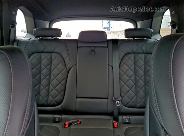 5UX13EU07R9T88841 2024 BMW X5 White უკანა სავარძლების ხედი