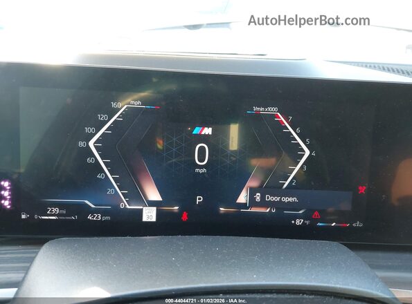 5UX23EM00R9V56310 2024 BMW X7 Gray Rear seats view
