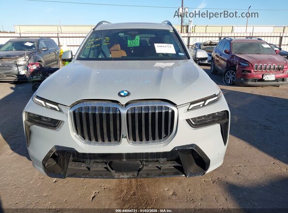 5UX23EM00R9V56310 2024 BMW X7 Gray Instrument cluster view