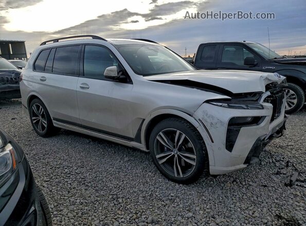 5UX23EM01P9P32889 2023 BMW X7 Белый Передняя правая четверть