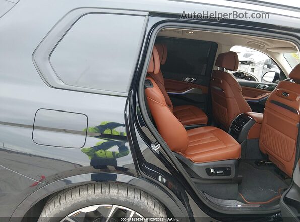 5UX23EM01S9Z62795 2025 BMW X7 Black Вид наклейки з VIN-кодом