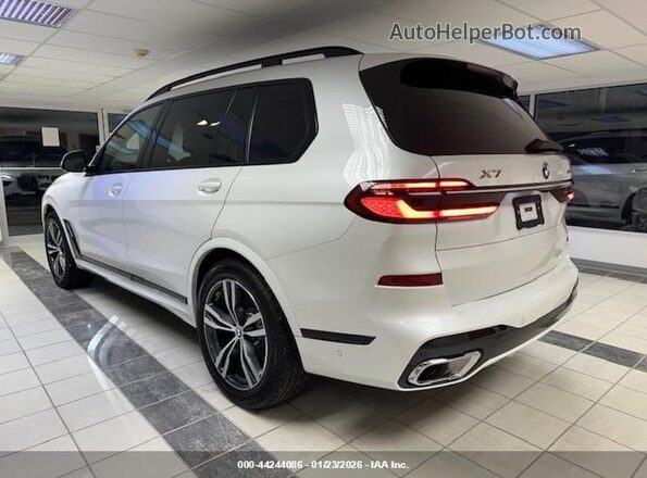 5UX23EM02T9158734 2026 BMW X7 White Задня ліва чверть