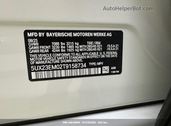 5UX23EM02T9158734 2026 BMW X7 White Вид підкапотного простору