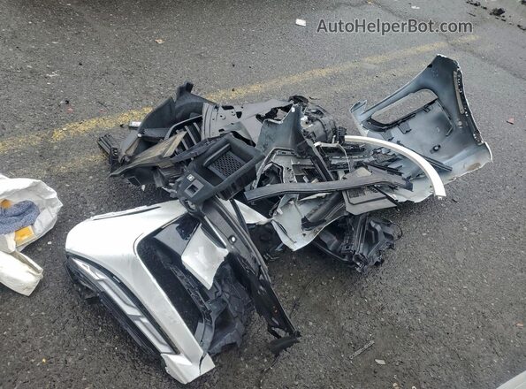 5UX23EM06P9R40346 2023 BMW X7 White VIN կոդի պիտակի տեսք