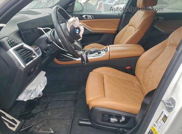 5UX23EM06P9R40346 2023 BMW X7 White Սալոնի դիմացի տեսք