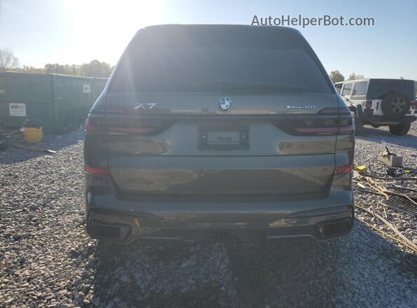 5UX23EM07R9U84831 2024 BMW X7 Brown Widok z tyłu