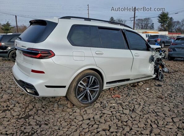 5UX23EM09R9U60255 2024 BMW X7 White Trasero derecho