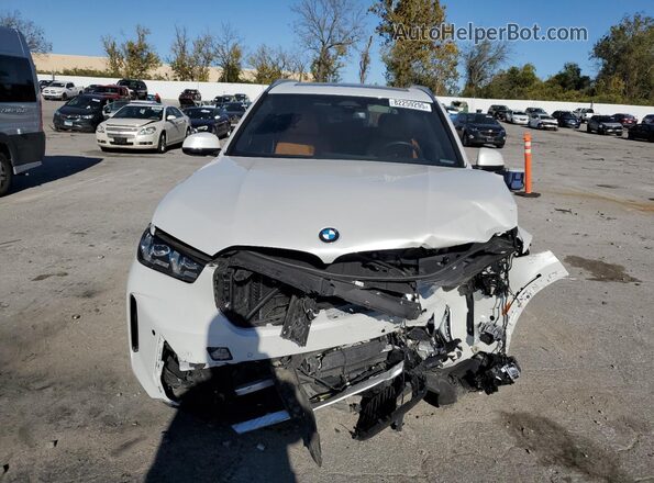 5UX23EU04S9Y21901 2025 BMW X5 White წინა ხედი