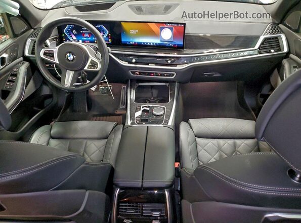 5UX23EU07S9Z24617 2025 BMW X5 Gray Առջևի վահանակի տեսք