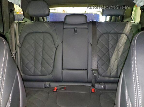 5UX23EU07S9Z24617 2025 BMW X5 Gray Հետևի նստատեղերի տեսք