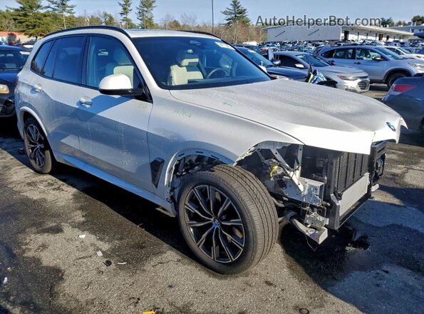 5UX23EU08S9Z37747 2025 BMW X5 White წინა მარჯვენა