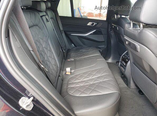 5UX23EU0XR9S36332 2024 BMW X5 Blue უკანა სალონის ხედი