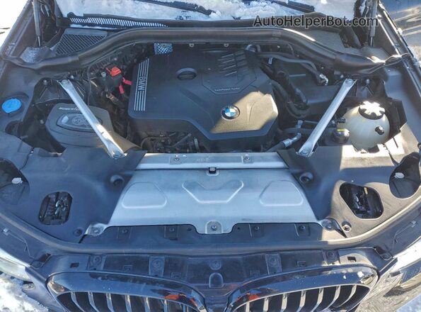 5UX2V1C08M9H97242 2021 BMW X4 Black ძრავის განყოფილების ხედი
