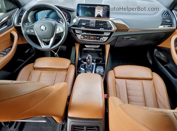 5UX2V1C09M9D82561 2021 BMW X4 Gray Вид панелі приладів