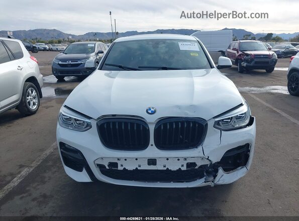5UX2V5C04M9D93698 2021 BMW X4 White Widok z przodu