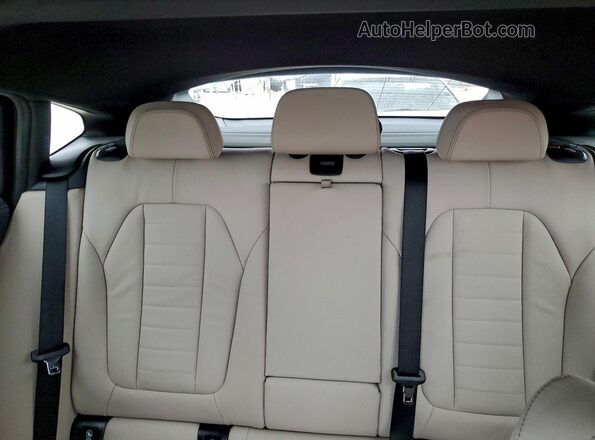 5UX2V5C07M9G68898 2021 BMW X4 Black Widok tylnych siedzeń