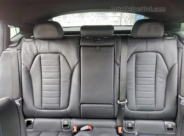 5UX2V5C09L9C96401 2020 BMW X4 Black Vista de los asientos traseros
