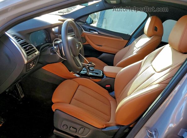 5UX33DT02S9133301 2025 BMW X4 Gray Вид салону спереду