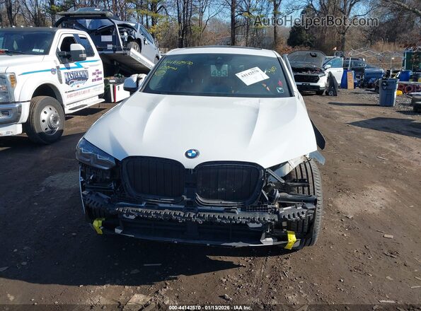 5UX33DT09P9P80799 2023 BMW X4 White Вид щитка приладів