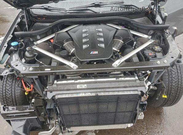 5UX33EM05R9T62618 2024 BMW X7 Gray ძრავის განყოფილების ხედი