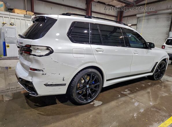 5UX33EM09T9045559 2026 BMW X7 White Tył prawy