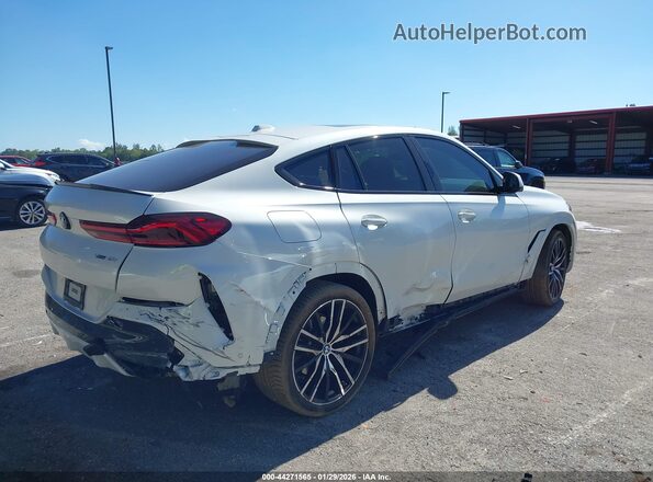 5UX33EX01R9U30683 2024 BMW X6 White Вид спереду
