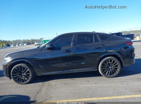 5UX33EX01S9X93832 2025 BMW X6 Black Панорамний вид салону 360°