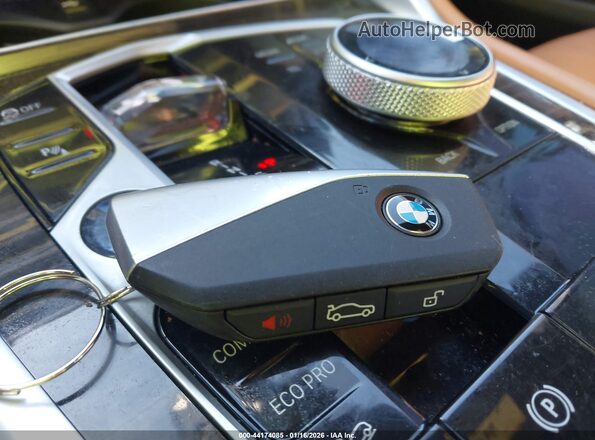 5UX33EX01S9X93832 2025 BMW X6 Black Вид панелі приладів