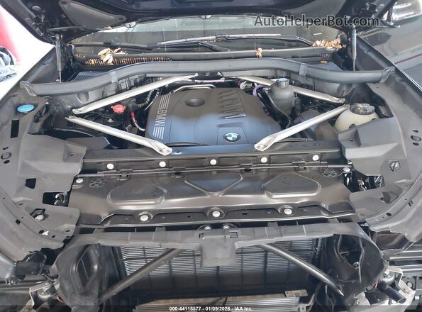 5UX33EX02R9U97955 2024 BMW X6 Dark Blue Vista trasera