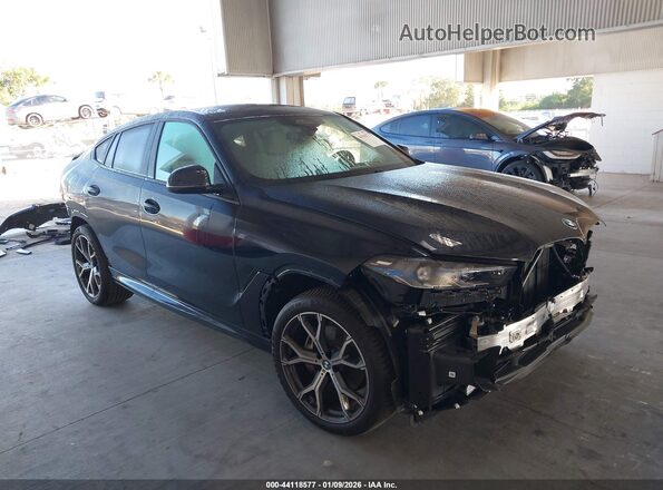 5UX33EX02R9U97955 2024 BMW X6 Dark Blue Vista interior de 360 grados