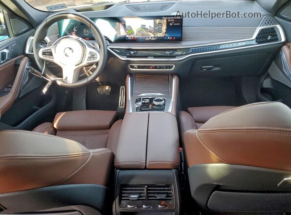5UX33EX04S9005979 2025 BMW X6 Серый Вид панели приборов