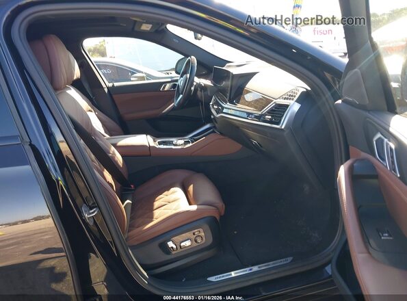5UX33EX06S9Z23538 2025 BMW X6 Black Vista interior delantera