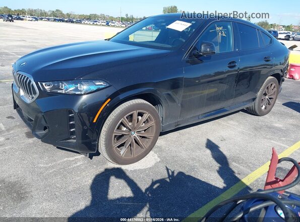 5UX33EX06S9Z23538 2025 BMW X6 Black Vista tres cuartos delantera izquierda