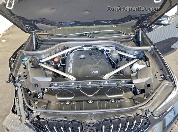 5UX33EX07T9155845 2026 BMW X6 Blue ძრავის განყოფილების ხედი