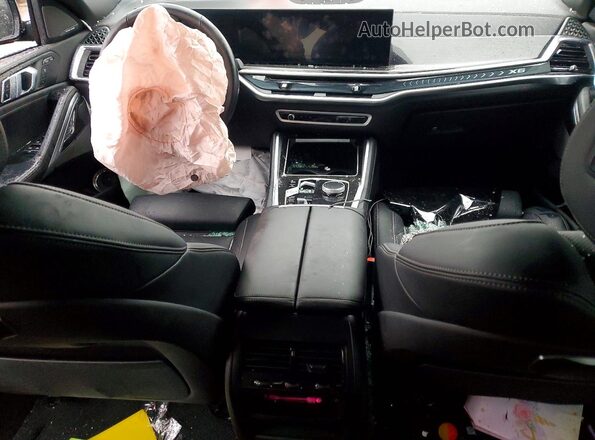 5UX33EX09S9X63655 2025 BMW X6 Black Vista del salpicadero