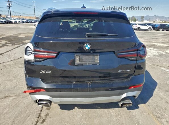 5UX43DP04R9W43352 2024 BMW X3 Black უკანა ხედი