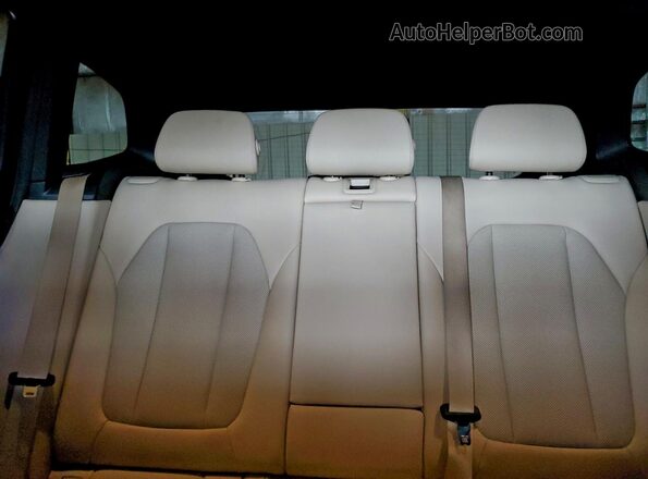 5UX43DP06N9K87898 2022 BMW X3 Burgundy Вид задніх сидінь