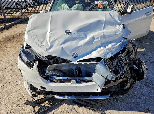 5UX43EU01S9X97209 2025 BMW X5 White Շարժիչի բաժամունքի տեսք