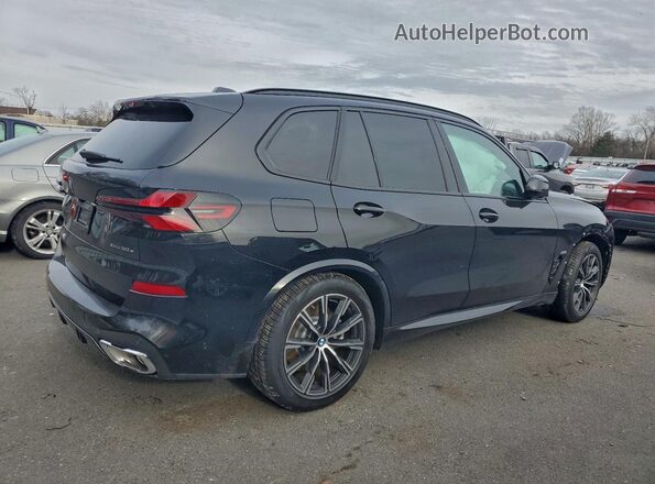 5UX43EU05T9026396 2026 BMW X5 Black Trasero derecho
