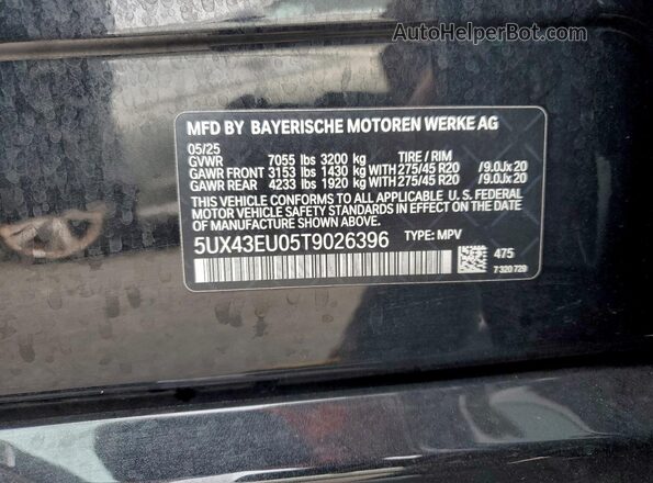 5UX43EU05T9026396 2026 BMW X5 Black Vista del compartimento del motor