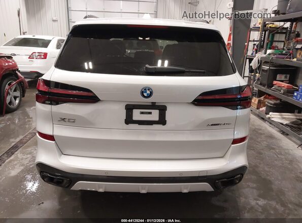 5UX43EU09S9X02623 2025 BMW X5 White 