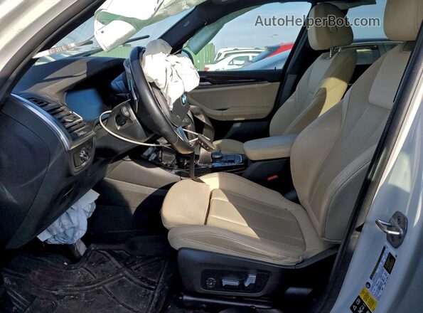 5UX53DP07P9P11869 2023 BMW X3 White Widok wnętrza z przodu